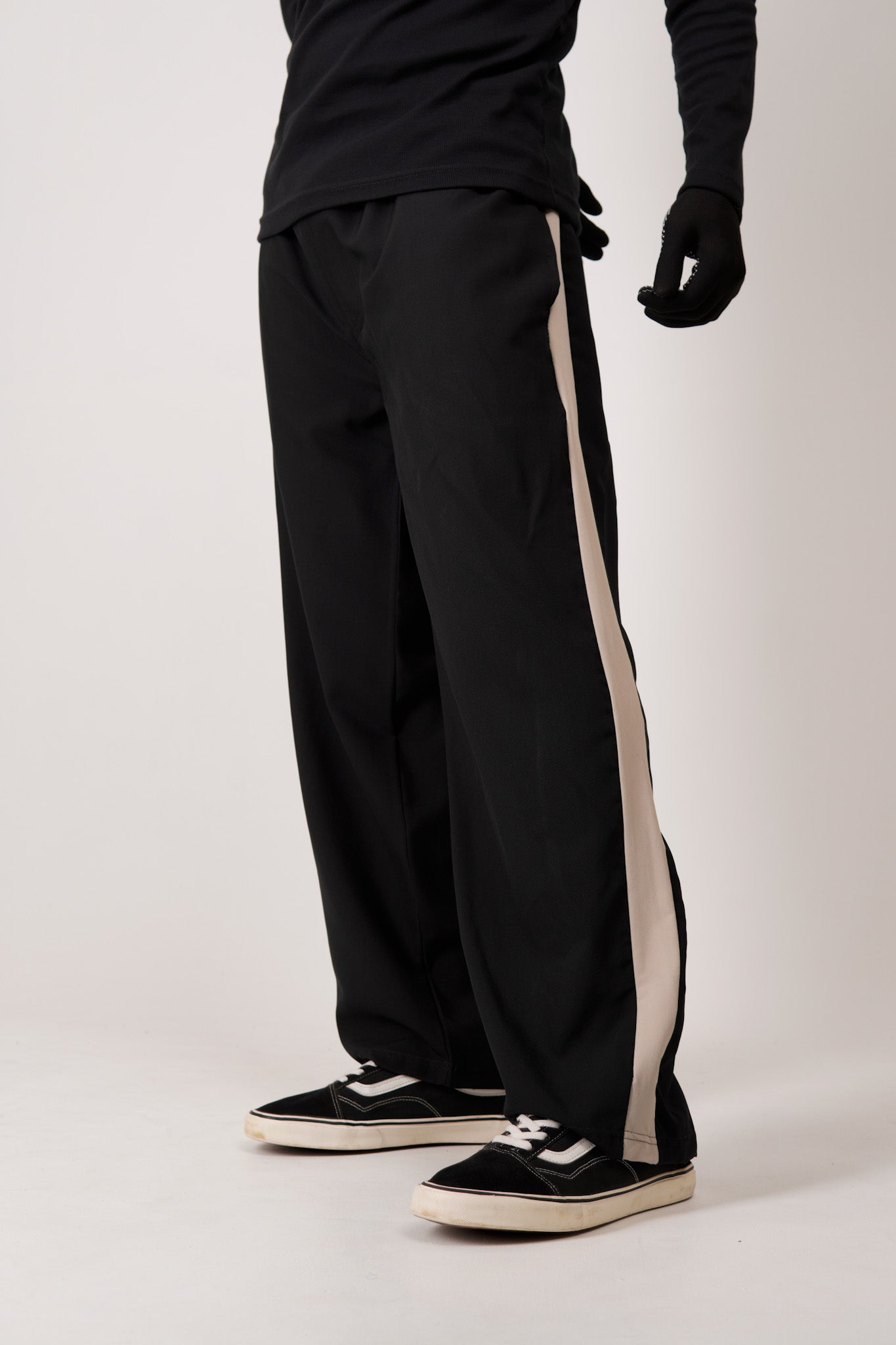 Essential Track Pant - Black