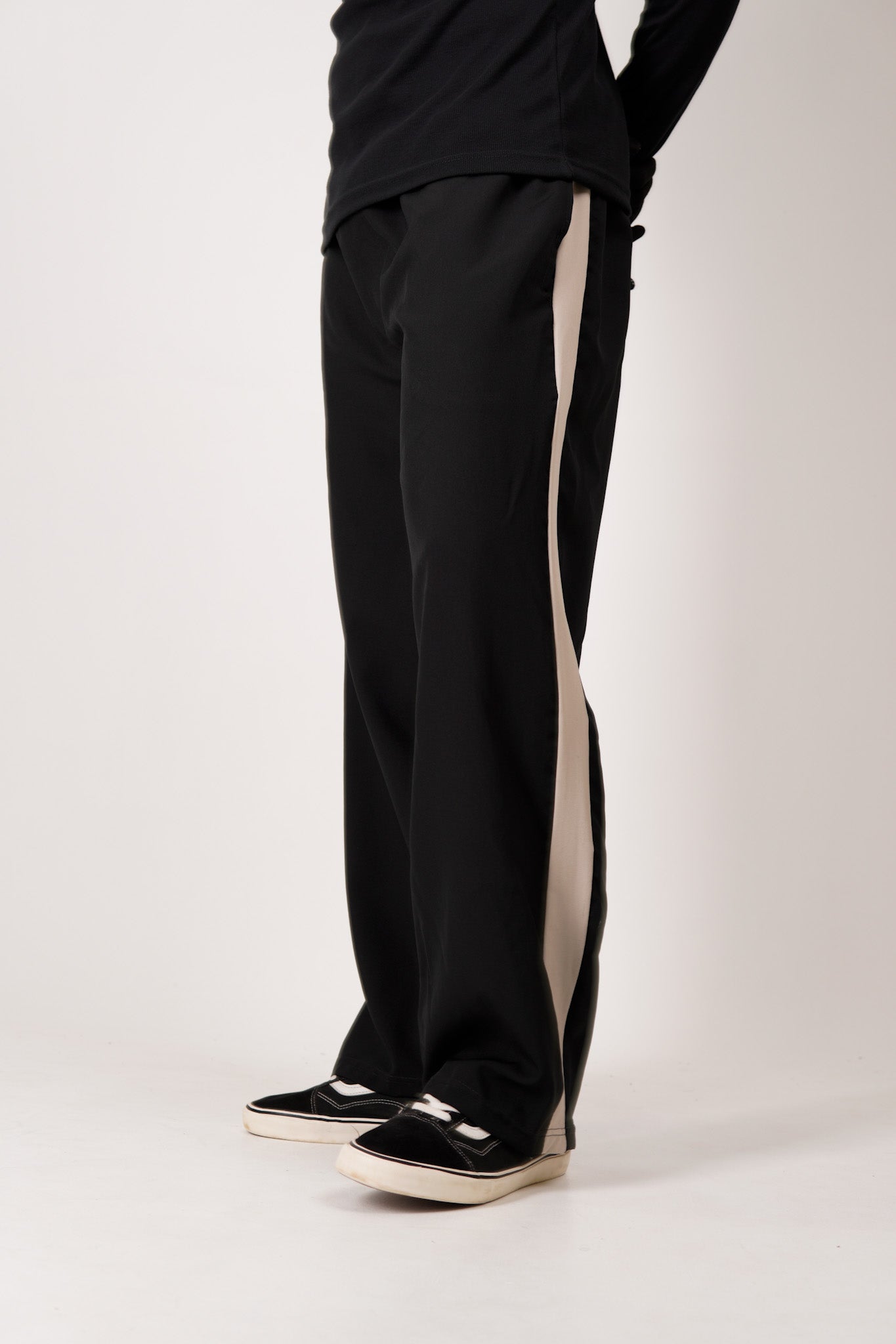 Essential Track Pant - Black