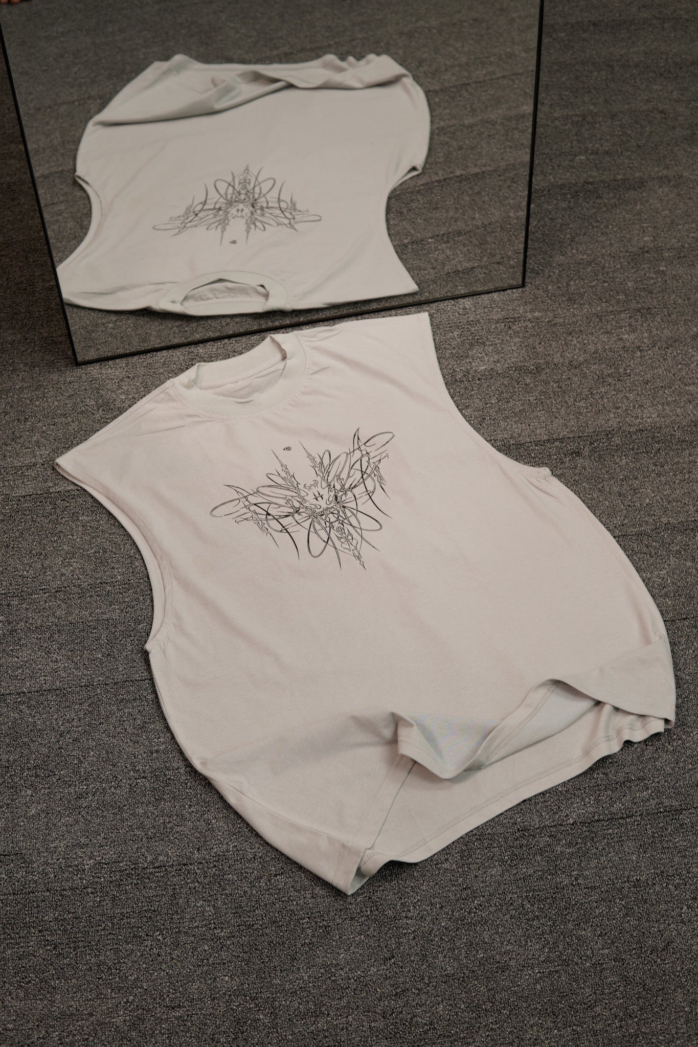 Sleeveless T - Noctis