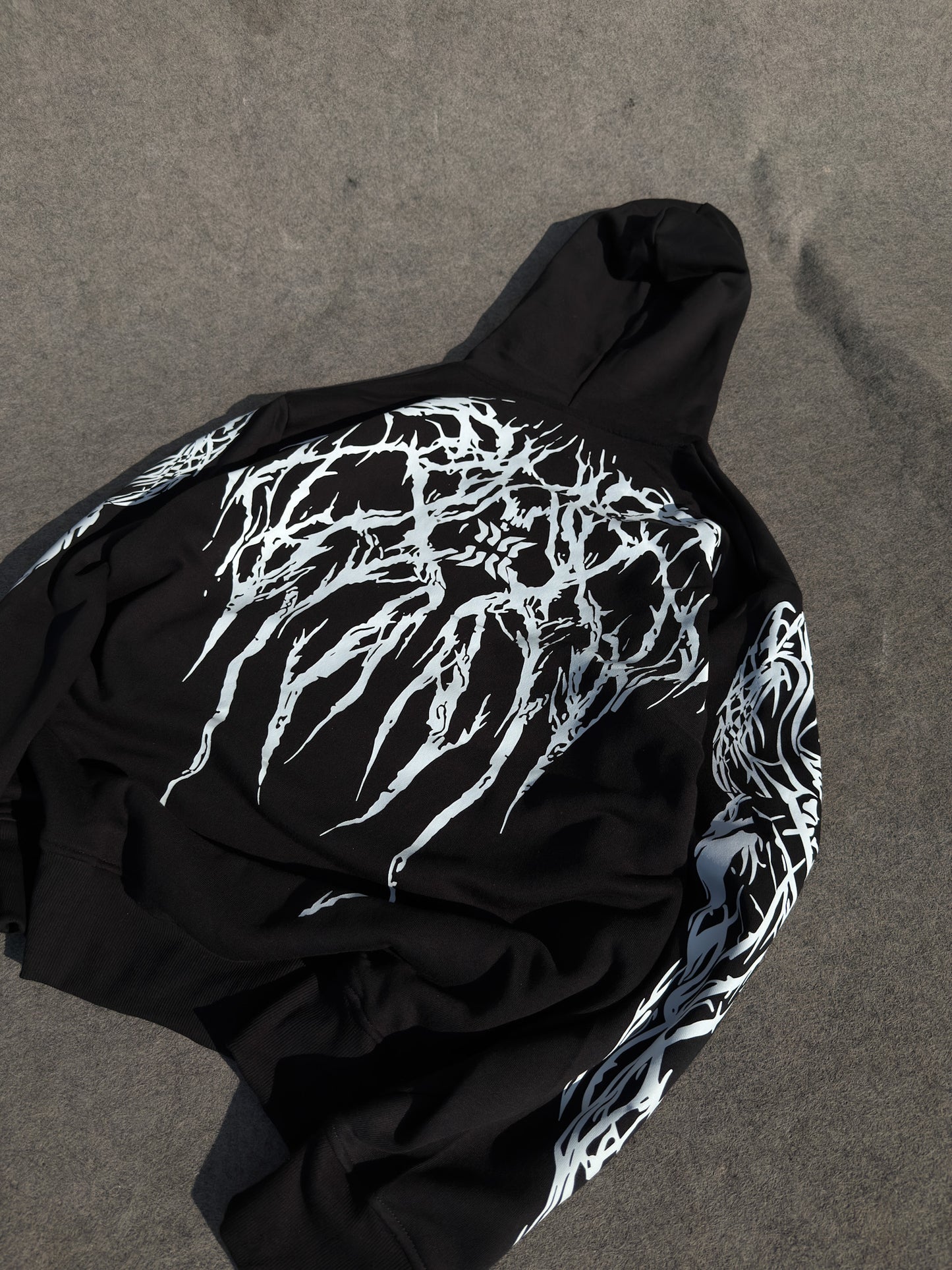 Graphic Hoodie - Fangline