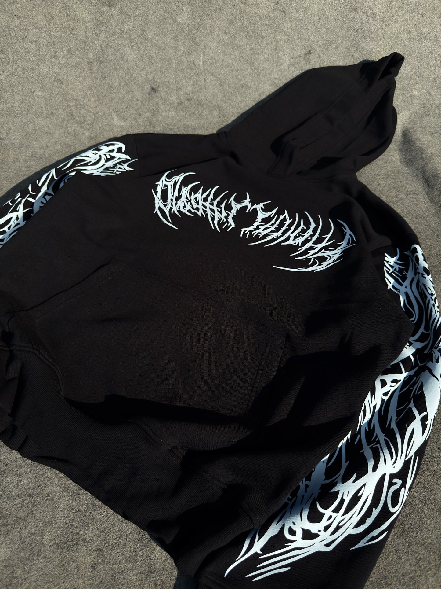 Graphic Hoodie - Fangline