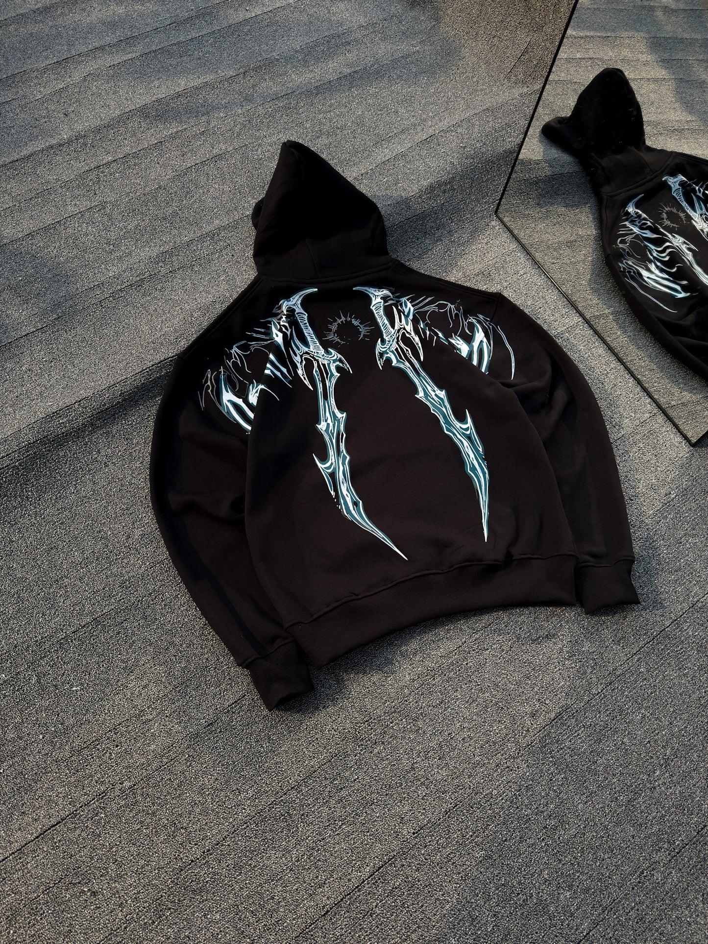 Graphic hoodie - Frostclaw