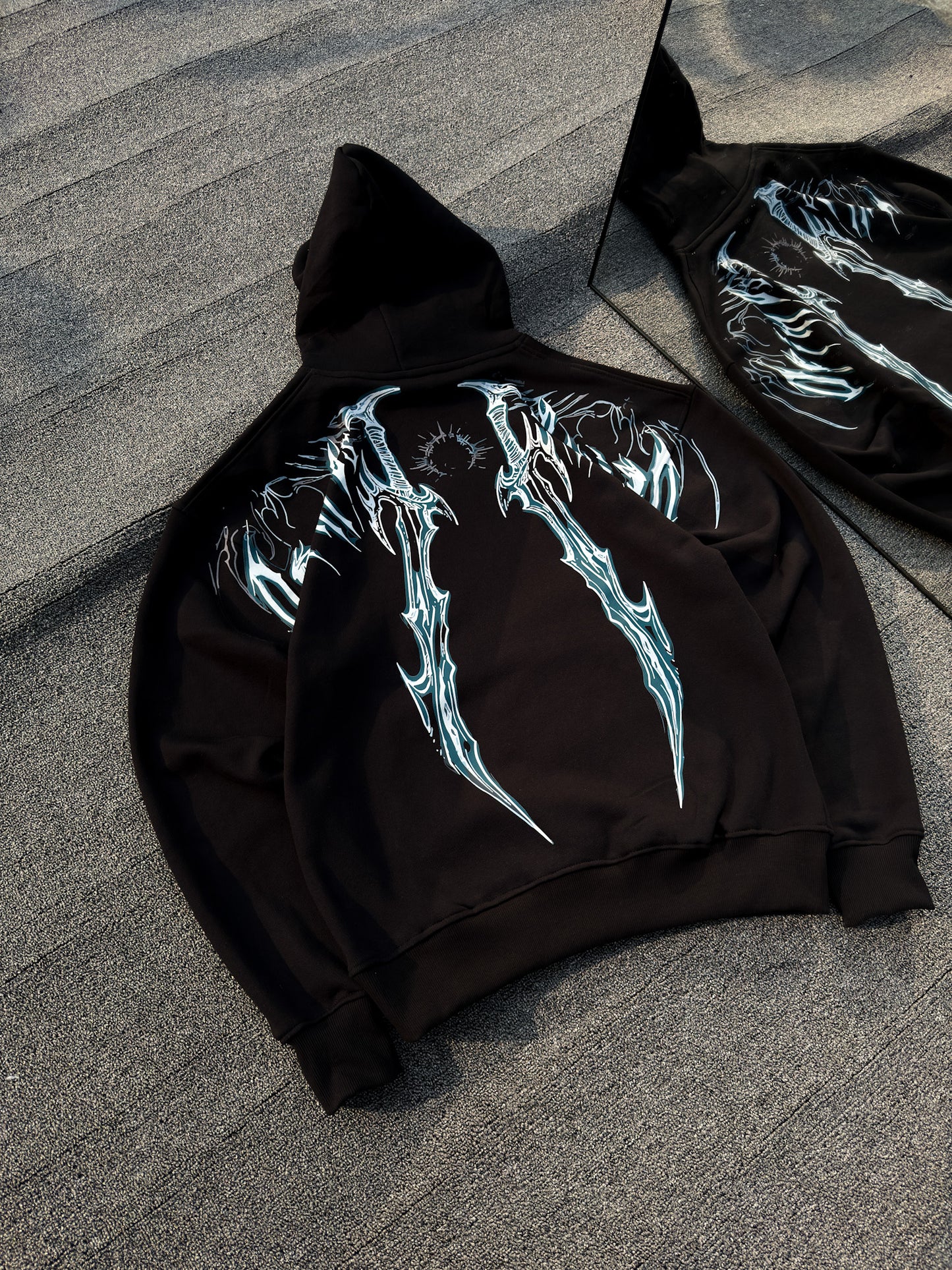 Graphic hoodie - Frostclaw