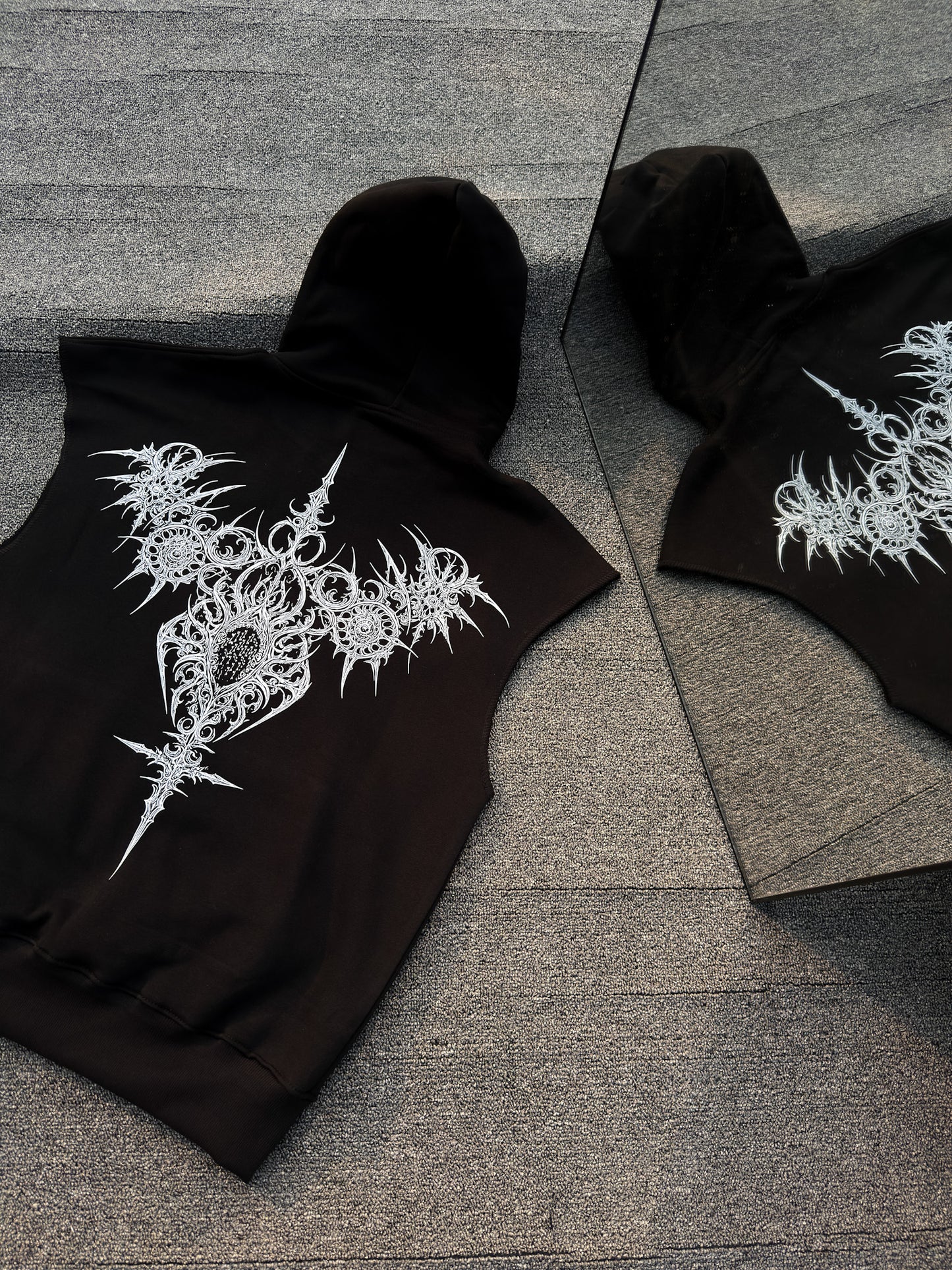 Sleeveless Hoodie - Thornmark