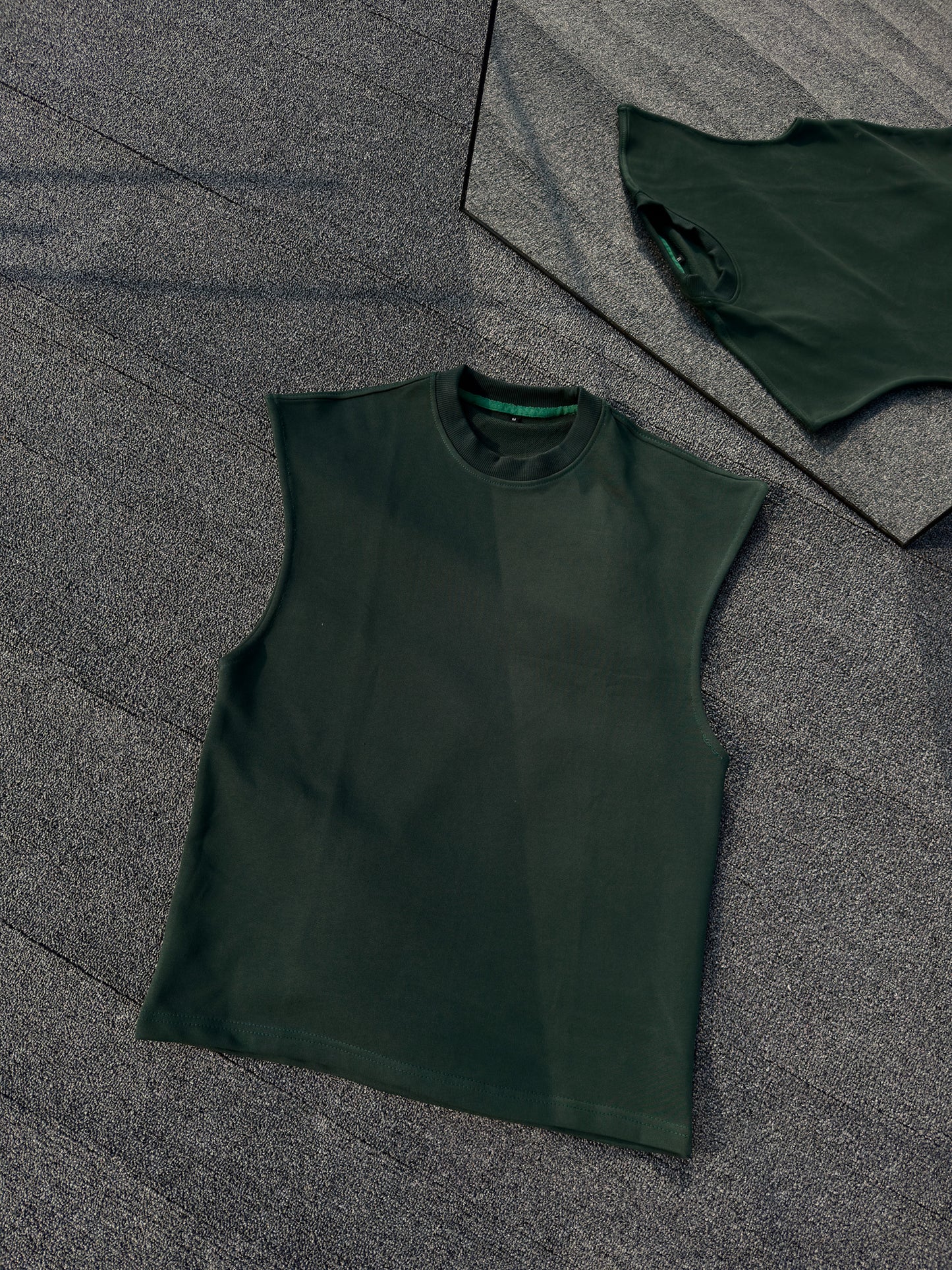 Sleeveless Tee - Bottlegreen