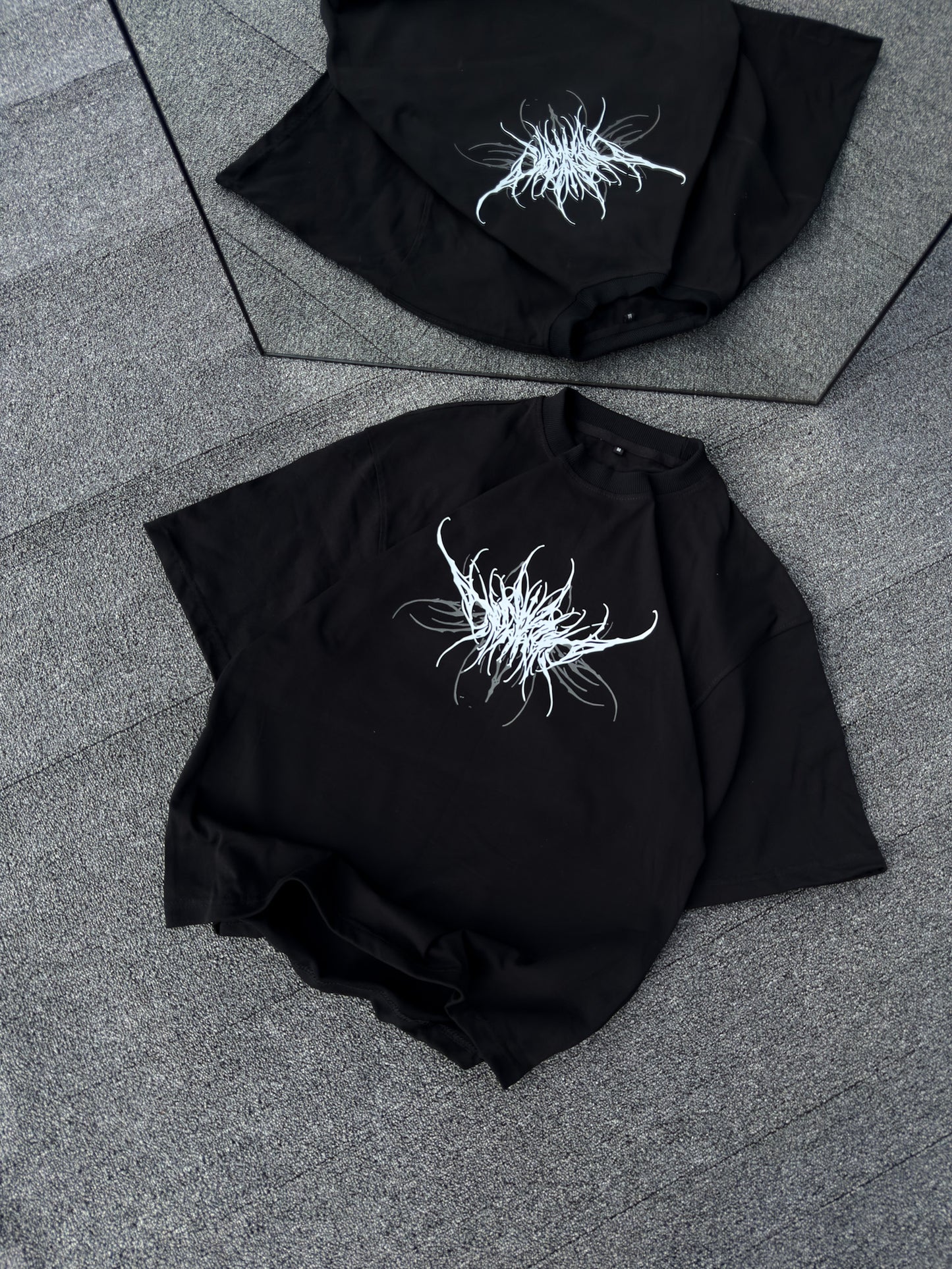 Oversized Tee - Roots