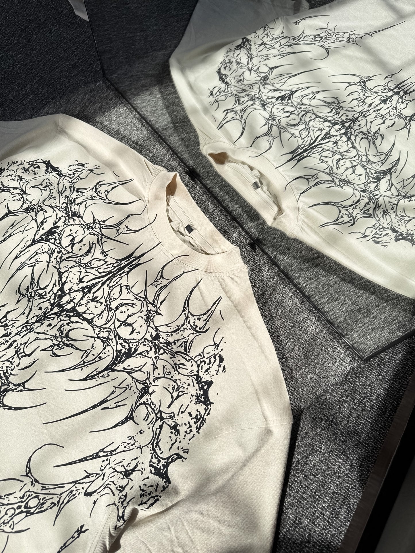 Oversized Tee - Iron Veins
