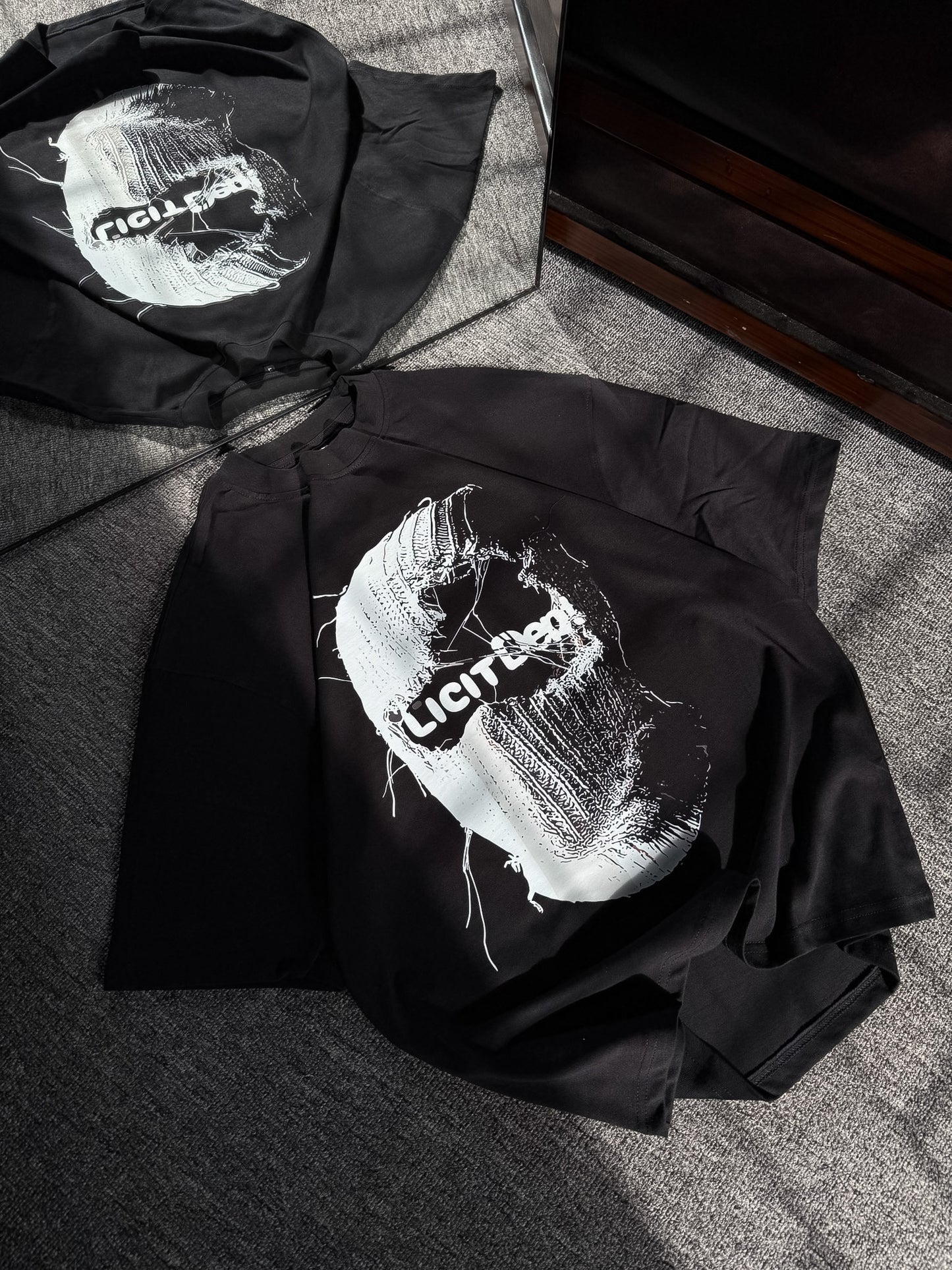 Oversized Tee - Collapse